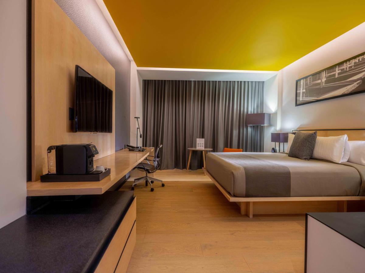 Galeria Plaza San Jeronimo Hotell Mexico City Exteriör bild A room at the hotel