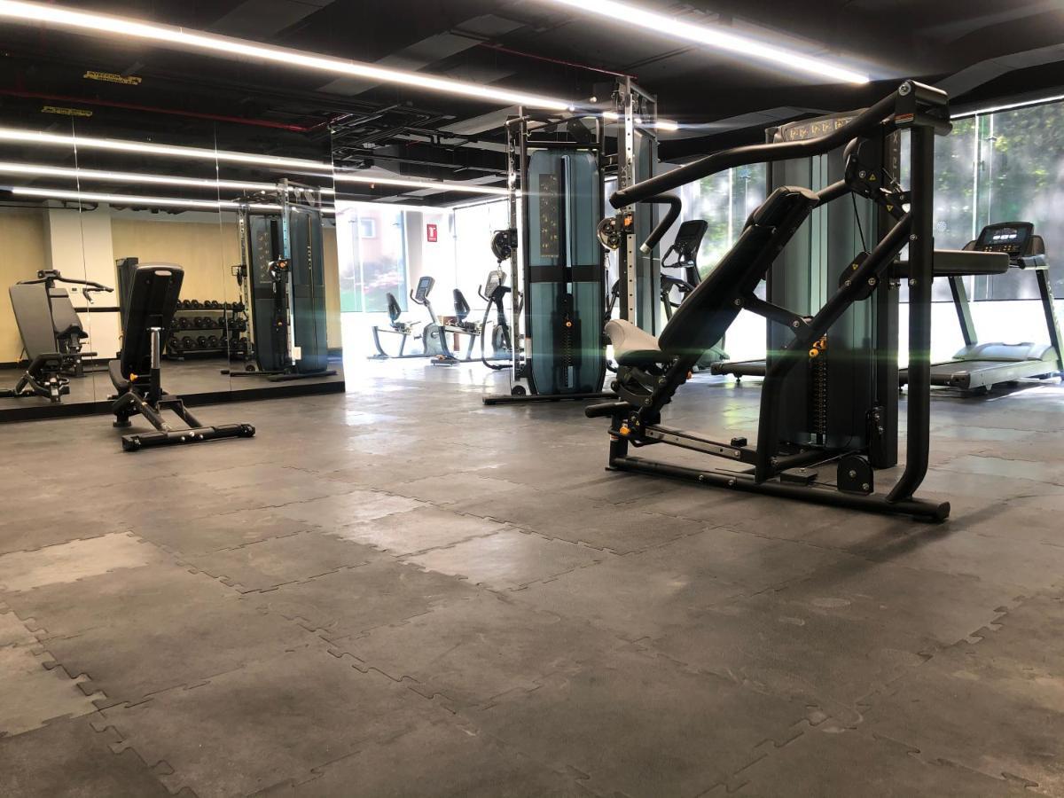 Galeria Plaza San Jeronimo Hotell Mexico City Exteriör bild The gym at the 2018 edition of the World Economic Forum
