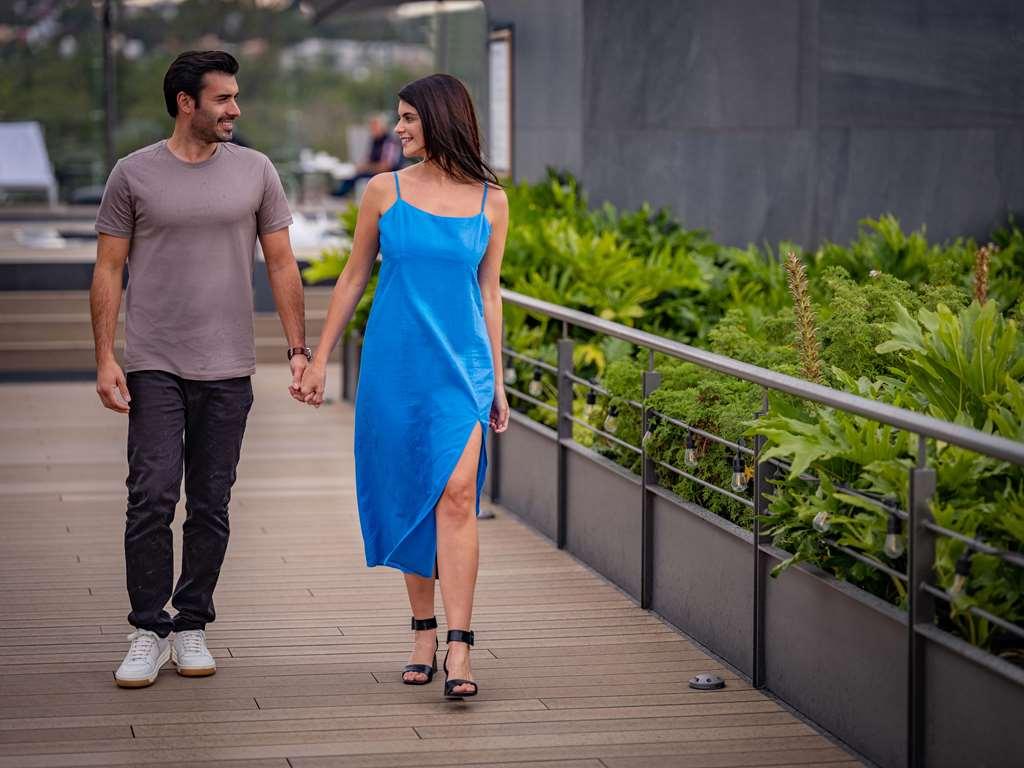 Galeria Plaza San Jeronimo Hotell Mexico City Bekvämligheter bild A couple walking together
