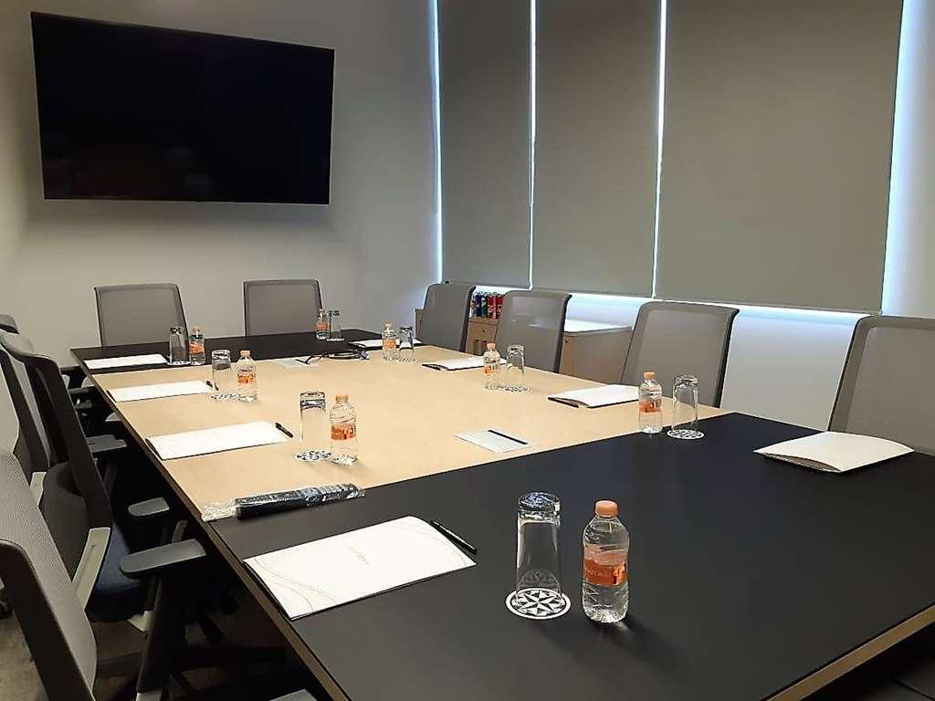 Galeria Plaza San Jeronimo Hotell Mexico City Bekvämligheter bild A meeting room at the headquarters of the European Anti-fraud Organisation